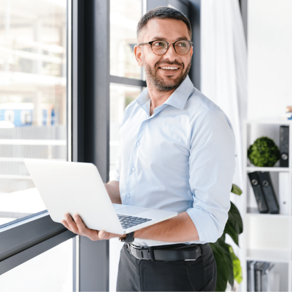  Satisfied freight broker checking cash flow dashboard